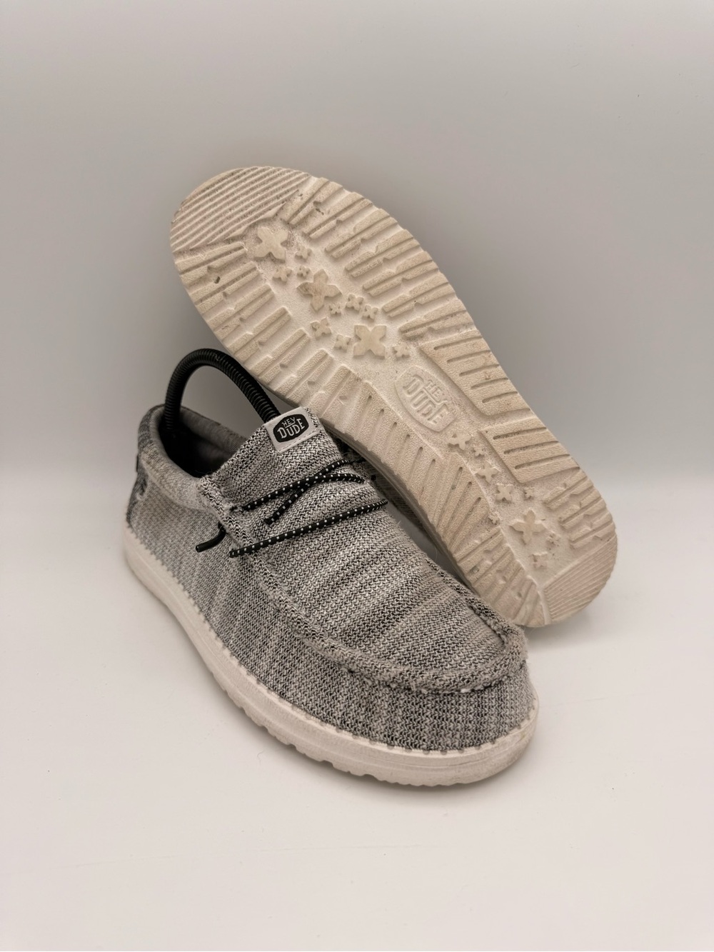 Unisex Wally Youth Stretch Gray White Yin Yang Slip-On Shoes Size J6 (Women's 8)